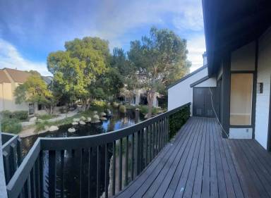 Main picture of 2534 W MacArthur Blvd