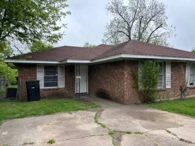 Main picture of 411 N 4th St