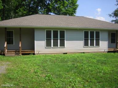 Main picture of 19 Half Moon Dr