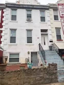 Main picture of 783 Fairmont St NW
