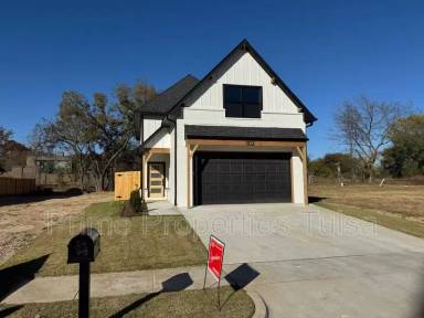 Main picture of 1102 E Delmar Pl