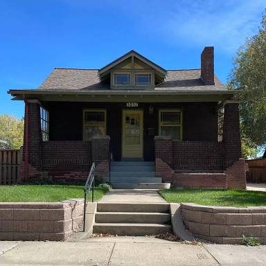 Main picture of 3832 Meade St