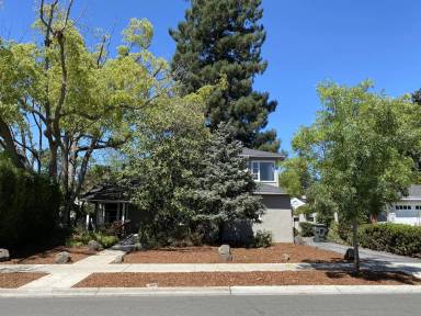 Main picture of 2441 Bryant St