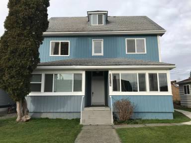 Main picture of 2215 A St