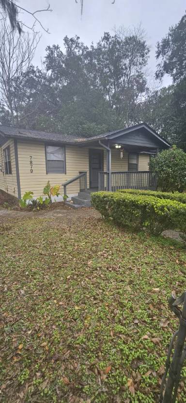 Main picture of 7879 Herlong Rd