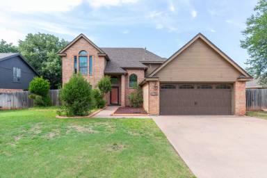 Main picture of 2250 Rim Rock Rd