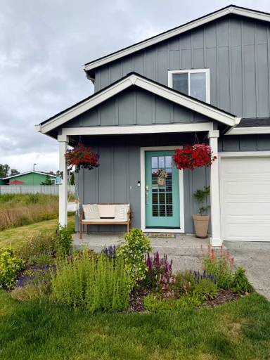 Main picture of 2027 Henderson Way