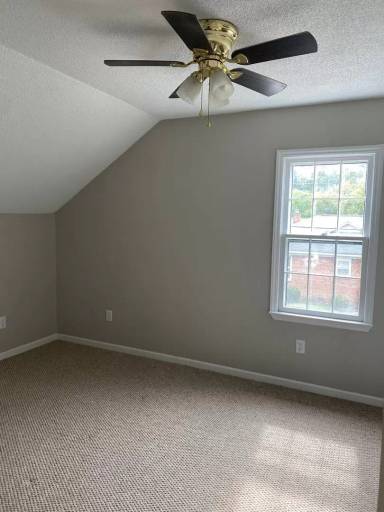 Main picture of 2900 Park St