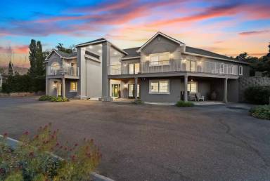 Main picture of 4949 Rau Ln