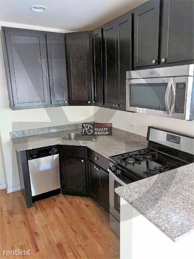 Main picture of 4516 N Wolcott Ave