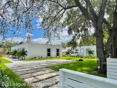 Main picture of 7543 NW 2nd Ct