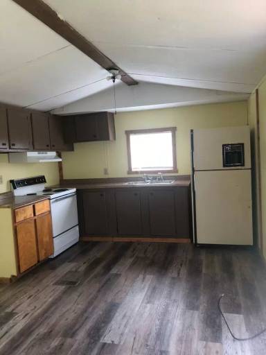 Main picture of 35 Dobert Rd