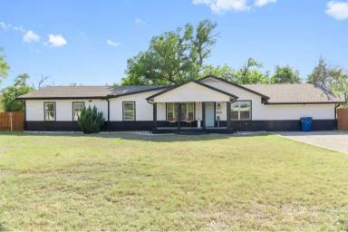Main picture of 3209 4th St
