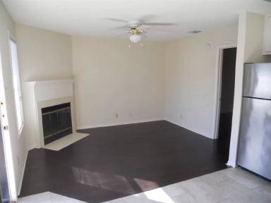 Main picture of 502 W 17th St