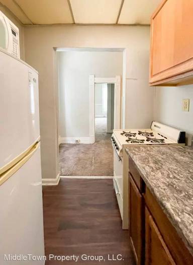 Main picture of 804 W Ashland Ave