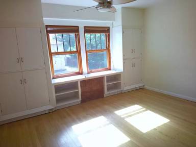 Main picture of 303 S Brooks St