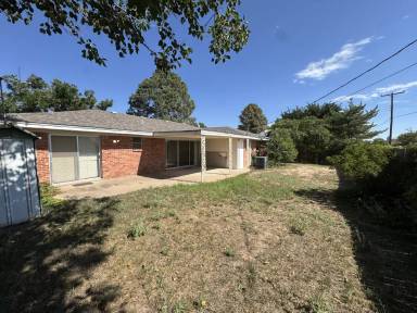 Main picture of 2201 Barnett Dr