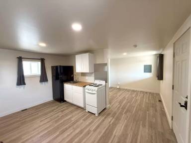 Main picture of 1050 Grand Ave