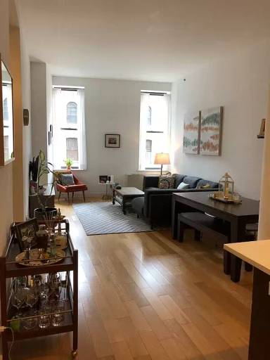 Main picture of 96 Rockwell Pl