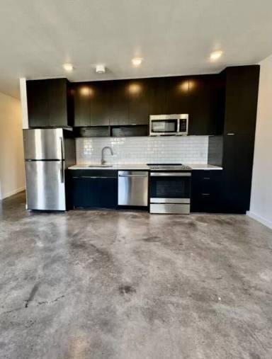Main picture of 4750 N Albina Ave