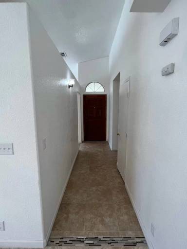 Main picture of 3510 E Roosevelt Ave