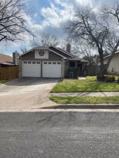 Main picture of 1811 Golden Pheasant Dr