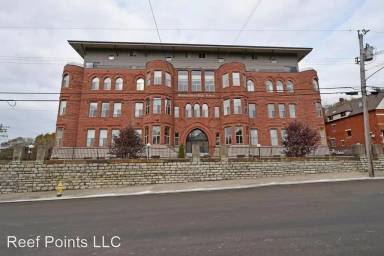 Main picture of 2700 Ashland Ave