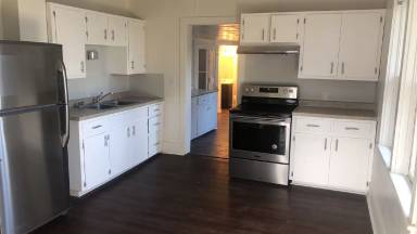 Main picture of 711 Adler Rd