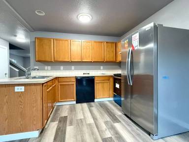 Main picture of 301 SE 129th Ave