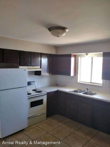 Main picture of 3006 Denver St
