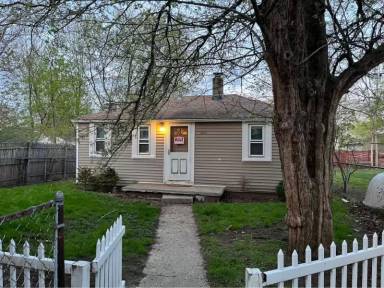 Main picture of 6123 Glenis St