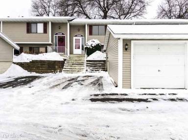 Main picture of 3256 Dodd Ln