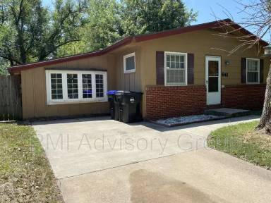 Main picture of 641 SE 35th St