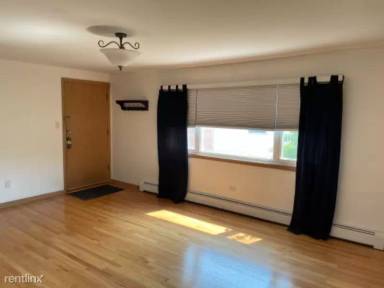 Main picture of 6024 N Avondale Ave