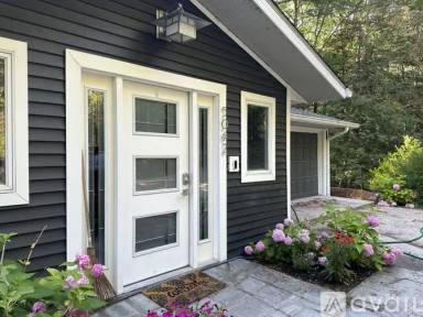 Main picture of 5042 Karlin Rd