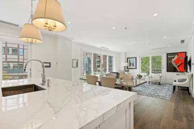 Main picture of 50 Battery St