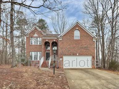 Main picture of 2936 Canary Ct