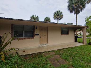 Main picture of 1984 SW 29th Ave