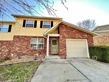 Main picture of 13 Twin Oaks Dr