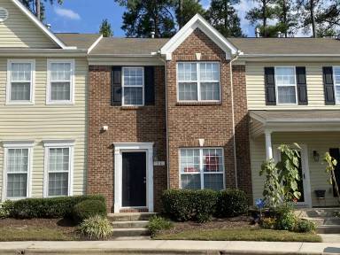 Main picture of 34 Sharpstone Ln