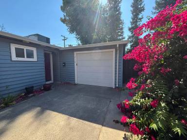 Main picture of 713 M St