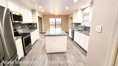 Main picture of 1336 Boyd St