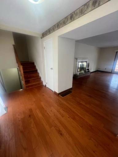 Main picture of 100 Andover Dr