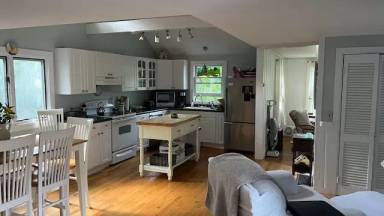 Main picture of 31 Perkins Rd