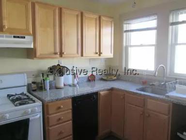 Main picture of 73-2 Davis Rd