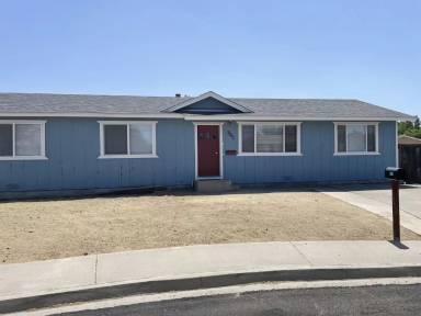Main picture of 961 McKay Ct