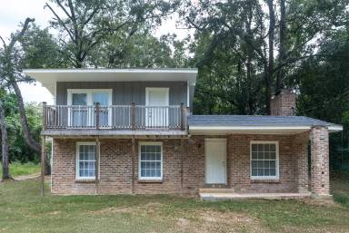 Main picture of 1118 Pichard Dr