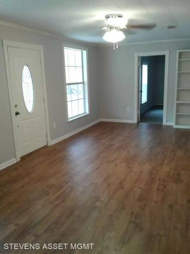 Main picture of 337 W Daugherty Ave