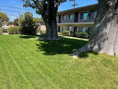 Main picture of 1848 W Valencia Dr