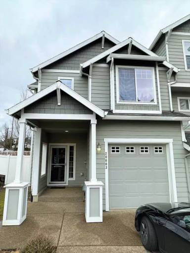 Main picture of 20003 S Hoodview Ct